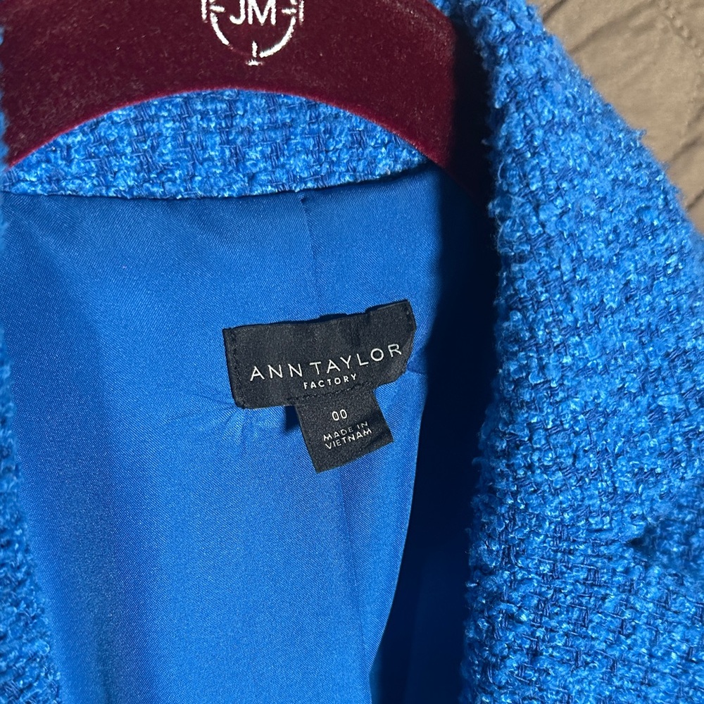 Ann Taylor Bright Blue Tweed Single-Button Blazer - Picture 2 of 2